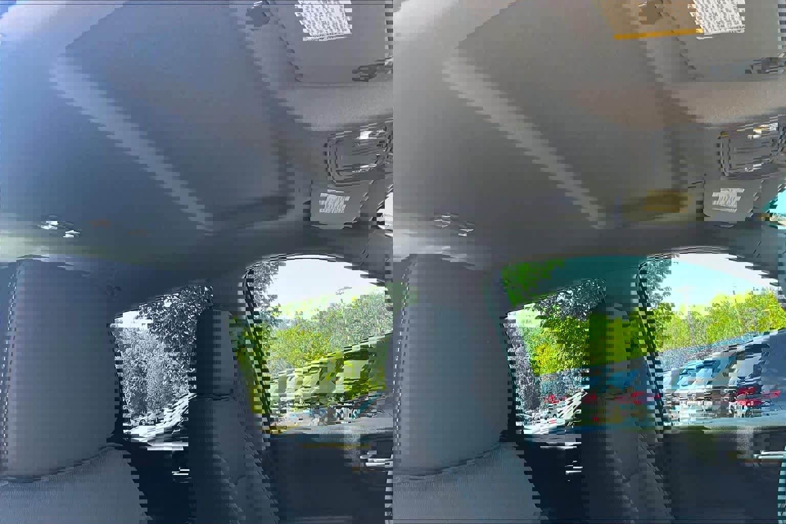 Used 2025 Chevrolet Silverado 1500 Custom image 13