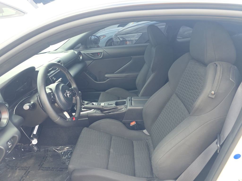 Used 2024 Toyota GR86 image 3