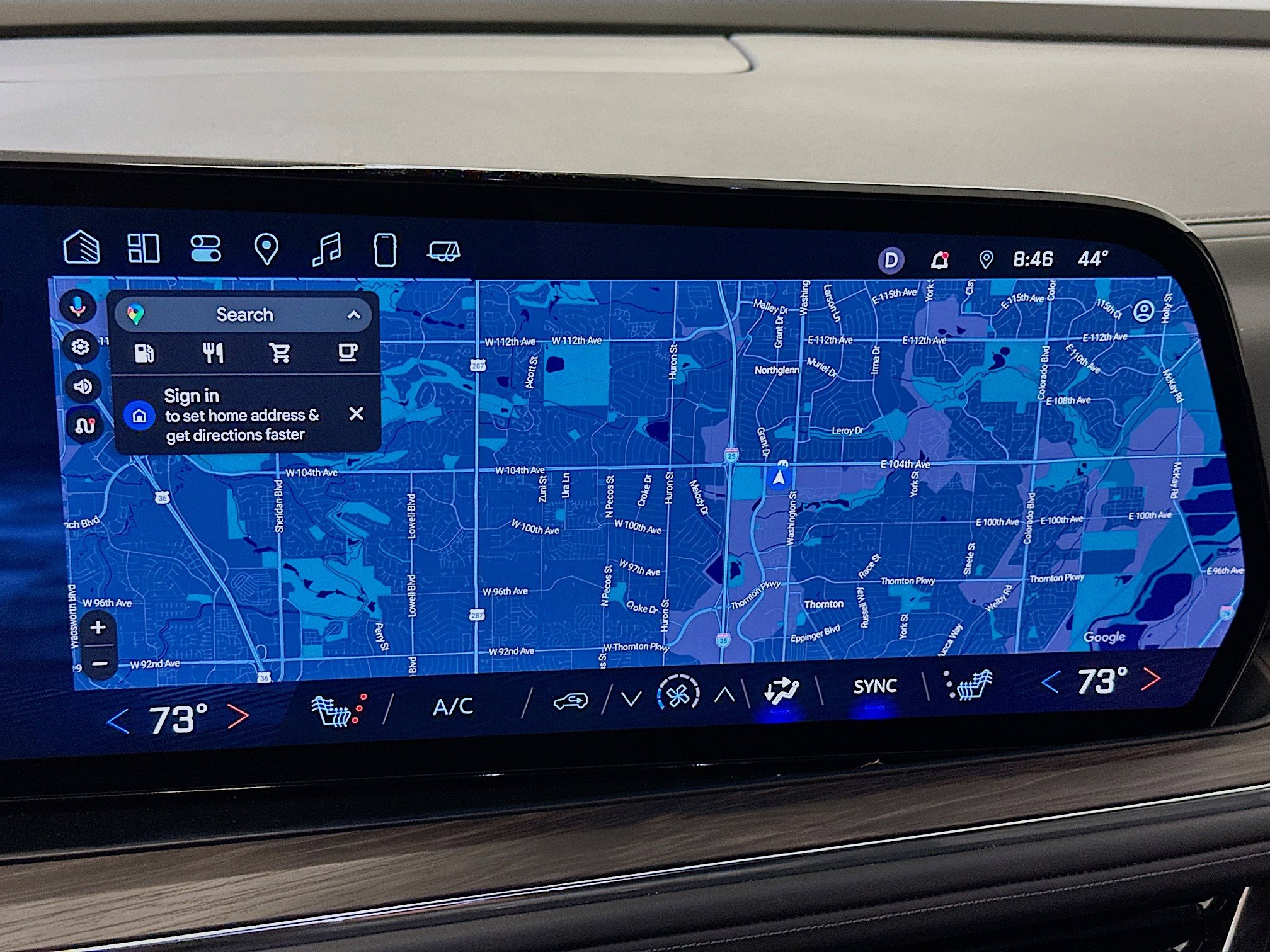 Used 2025 Chevrolet Suburban LT image 22