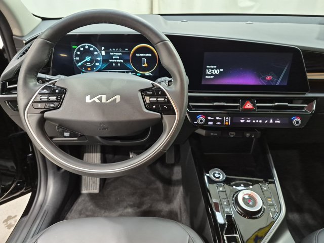 Certified 2024 Kia Niro Wind w/ Wind Preserve Package FWD image 14