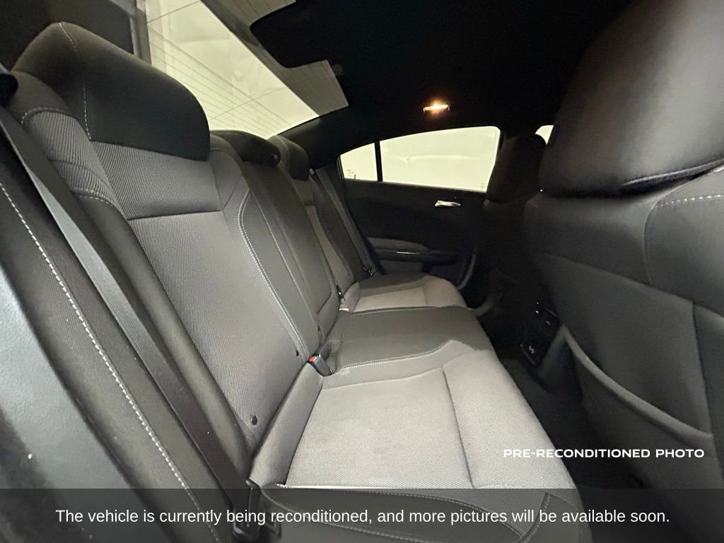 Used 2022 Dodge Charger SXT w/ Blacktop Package image 13