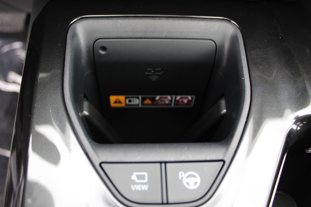 Used 2026 Toyota Crown Platinum image 24