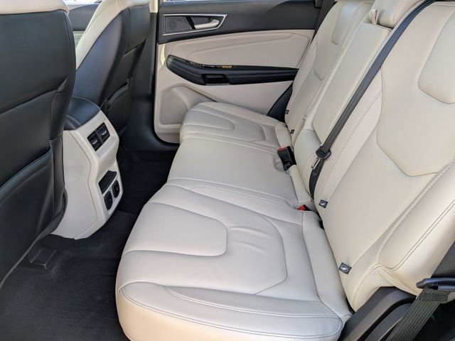Used 2019 Ford Edge Titanium w/ Cold Weather Package FWD image 33