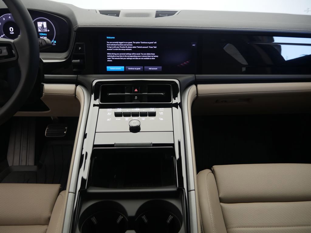 Certified 2025 Porsche Panamera 4 AWD/4WD image 27