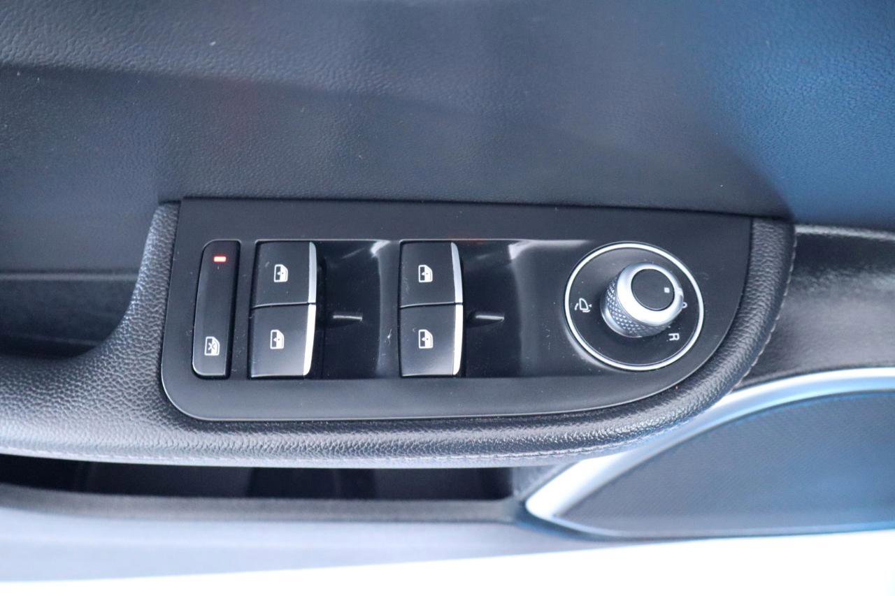 Used 2018 Alfa Romeo Giulia RWD image 24