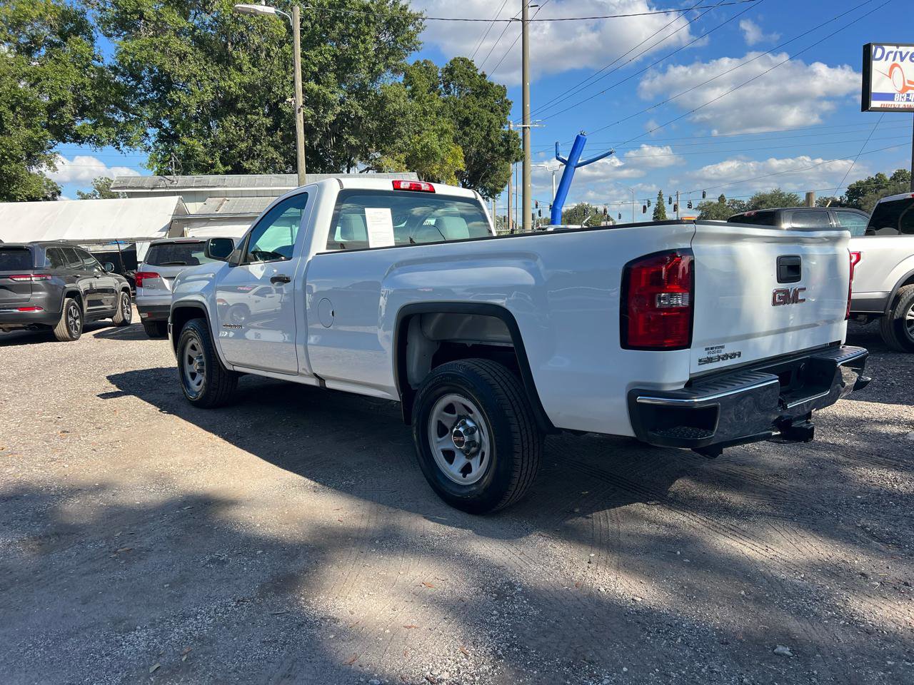 Used 2017 GMC Sierra 1500 2WD Regular Cab image 5