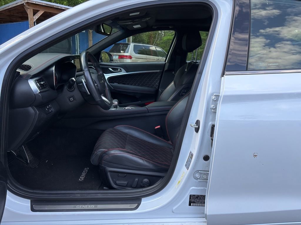 Used 2019 Genesis G70 3.3T Advanced w/ Sport Package image 16