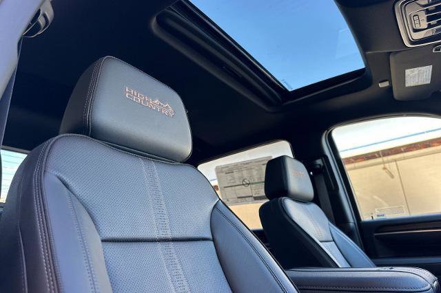 New 2026 Chevrolet Silverado 3500 High Country w/ Technology Package image 18