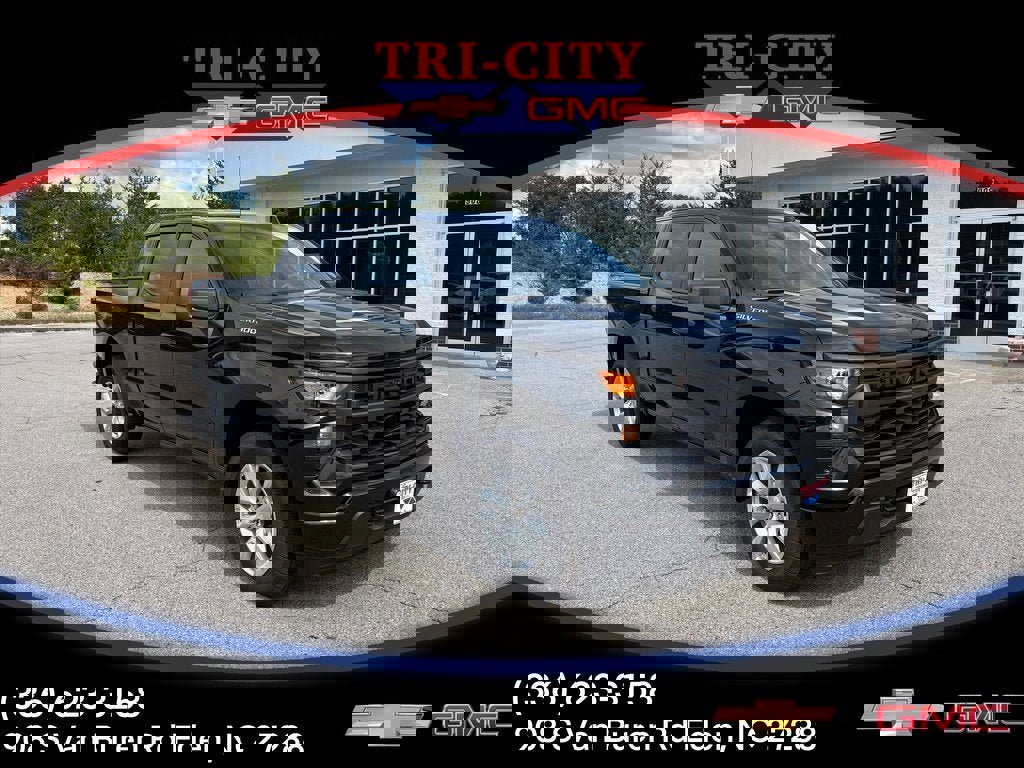 New 2025 Chevrolet Silverado 1500 Custom