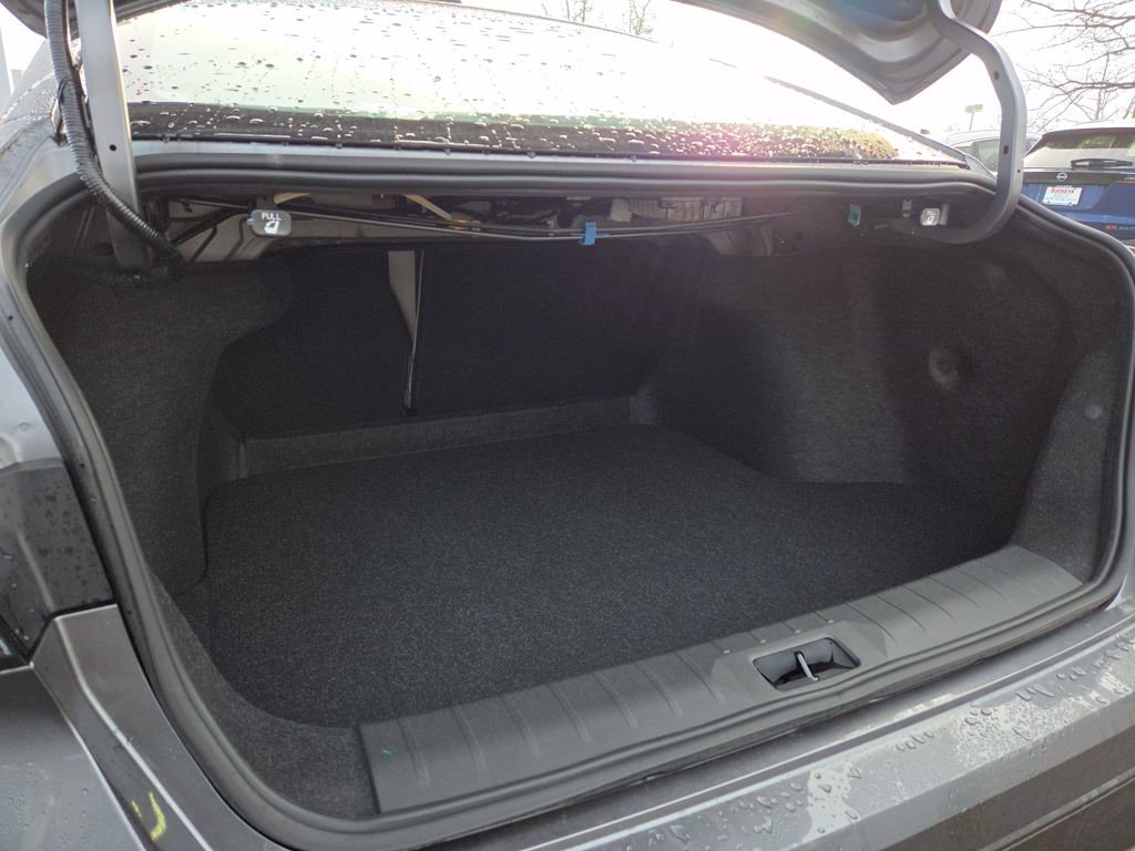 New 2026 Nissan Sentra SL w/ Floor Mat Package FWD image 27