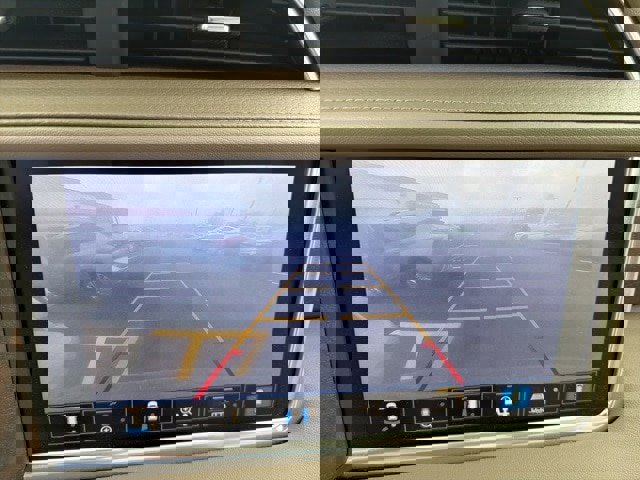 Used 2021 GMC Yukon Denali w/ Denali Premium Package image 21