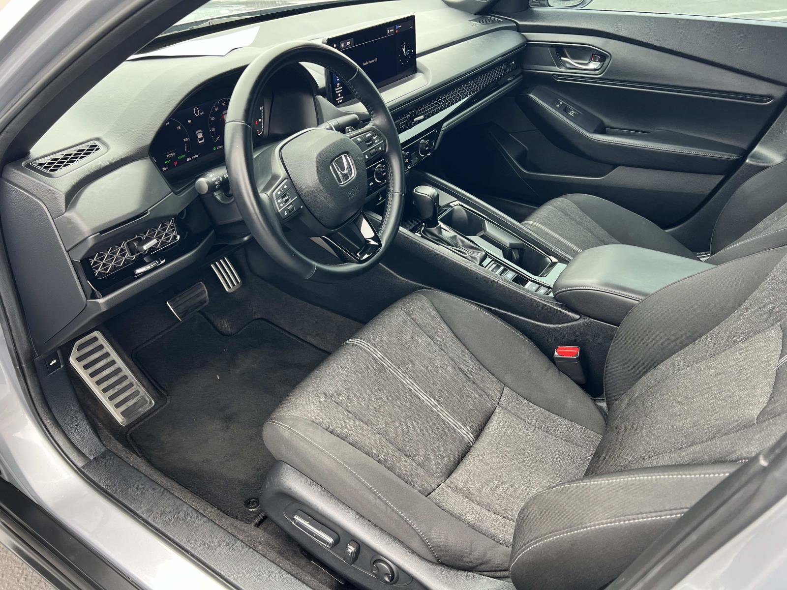 Certified 2023 Honda Accord Sport image 3