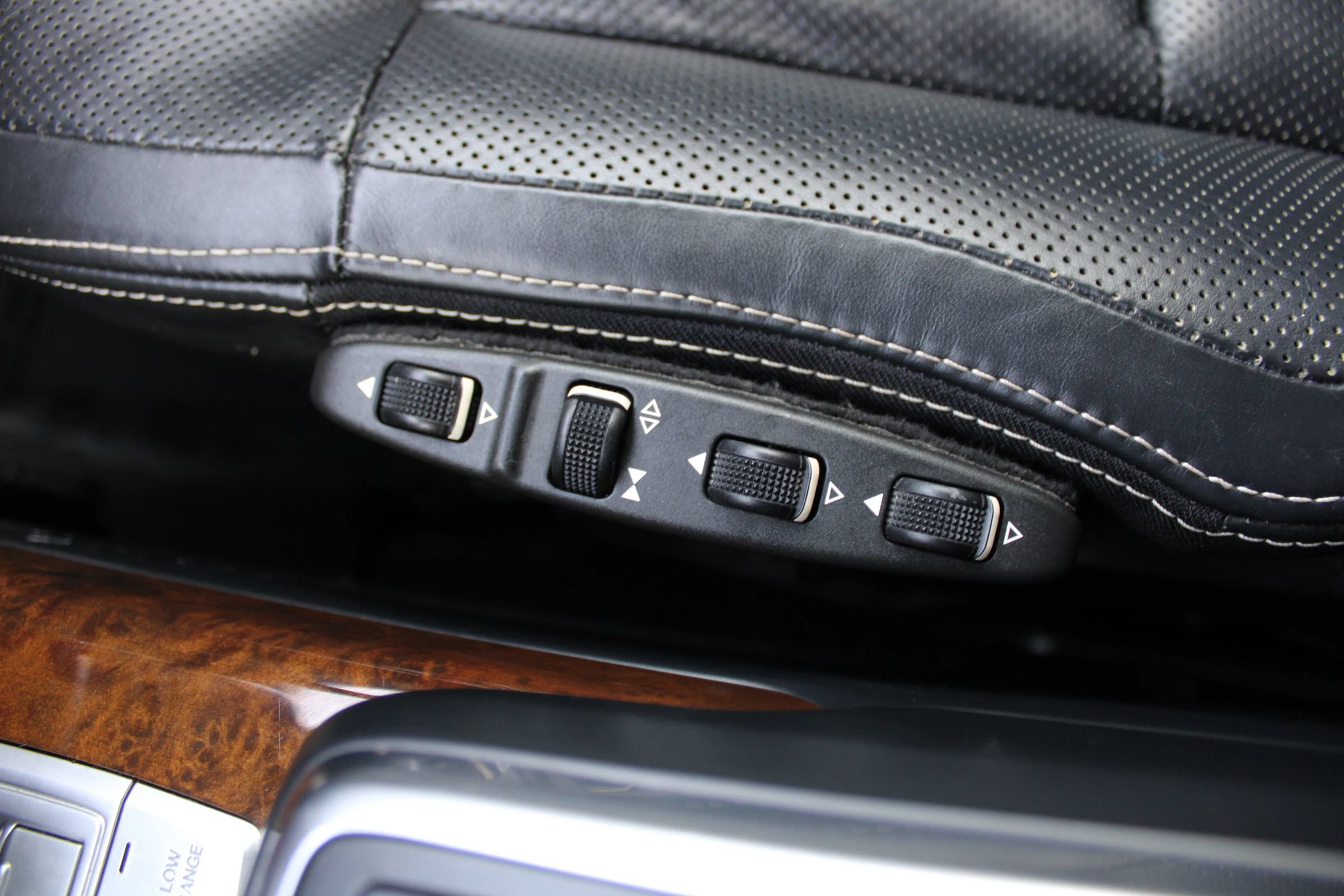 Used 2015 Mercedes-Benz G 550 image 26