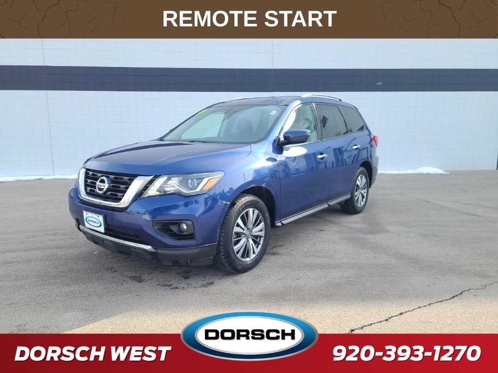 Used 2020 Nissan Pathfinder SV image 1