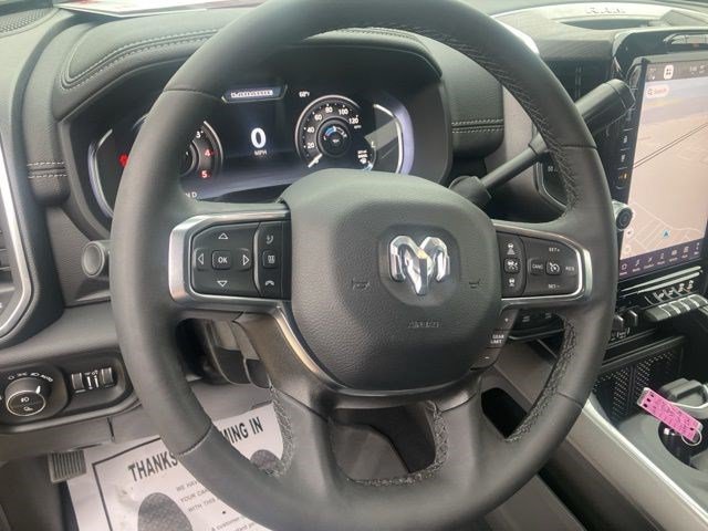 Used 2025 RAM 2500 Laramie AWD/4WD image 15