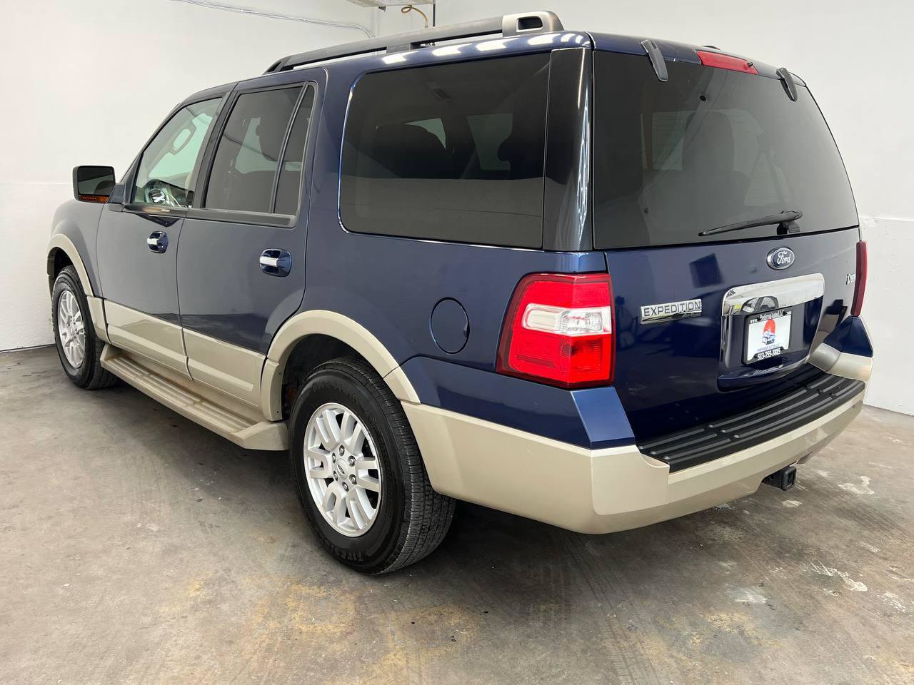 Used 2009 Ford Expedition Eddie Bauer AWD/4WD image 6