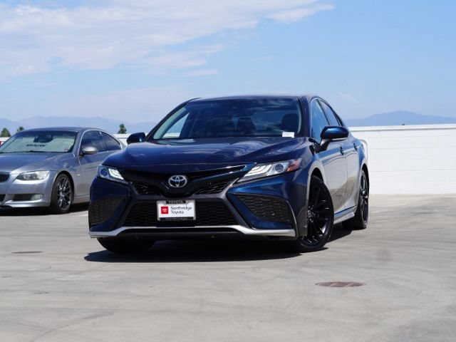 Used 2021 Toyota Camry XSE w/ Carpet Mat Package (TMS) FWD image 4