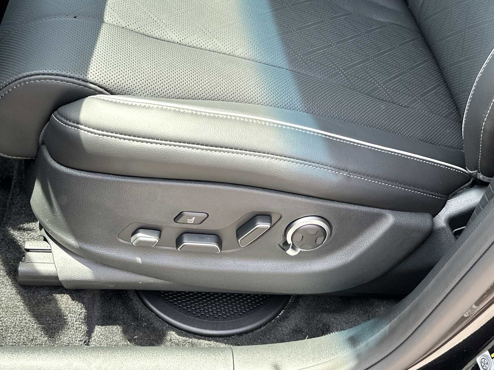 New 2026 Genesis GV80 2.5T Prestige AWD/4WD image 9
