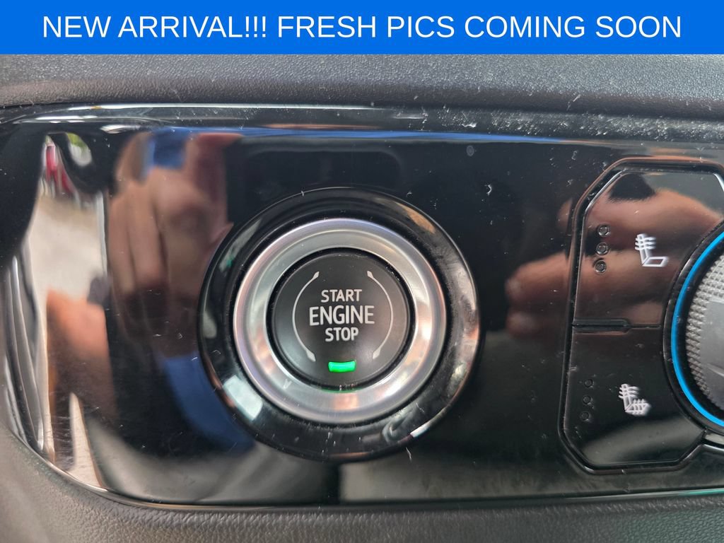 Used 2023 Chevrolet Silverado 1500 RST AWD/4WD image 10
