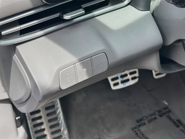 Certified 2026 Hyundai Elantra Sport FWD image 10