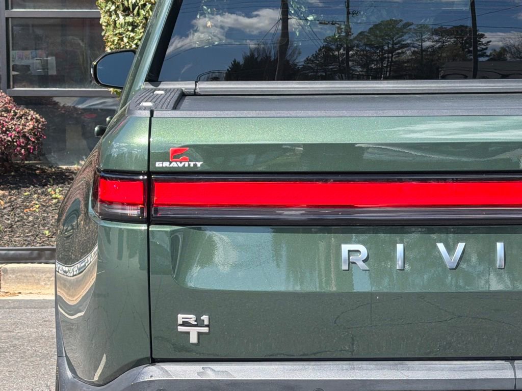 Used 2024 Rivian R1T Adventure image 15
