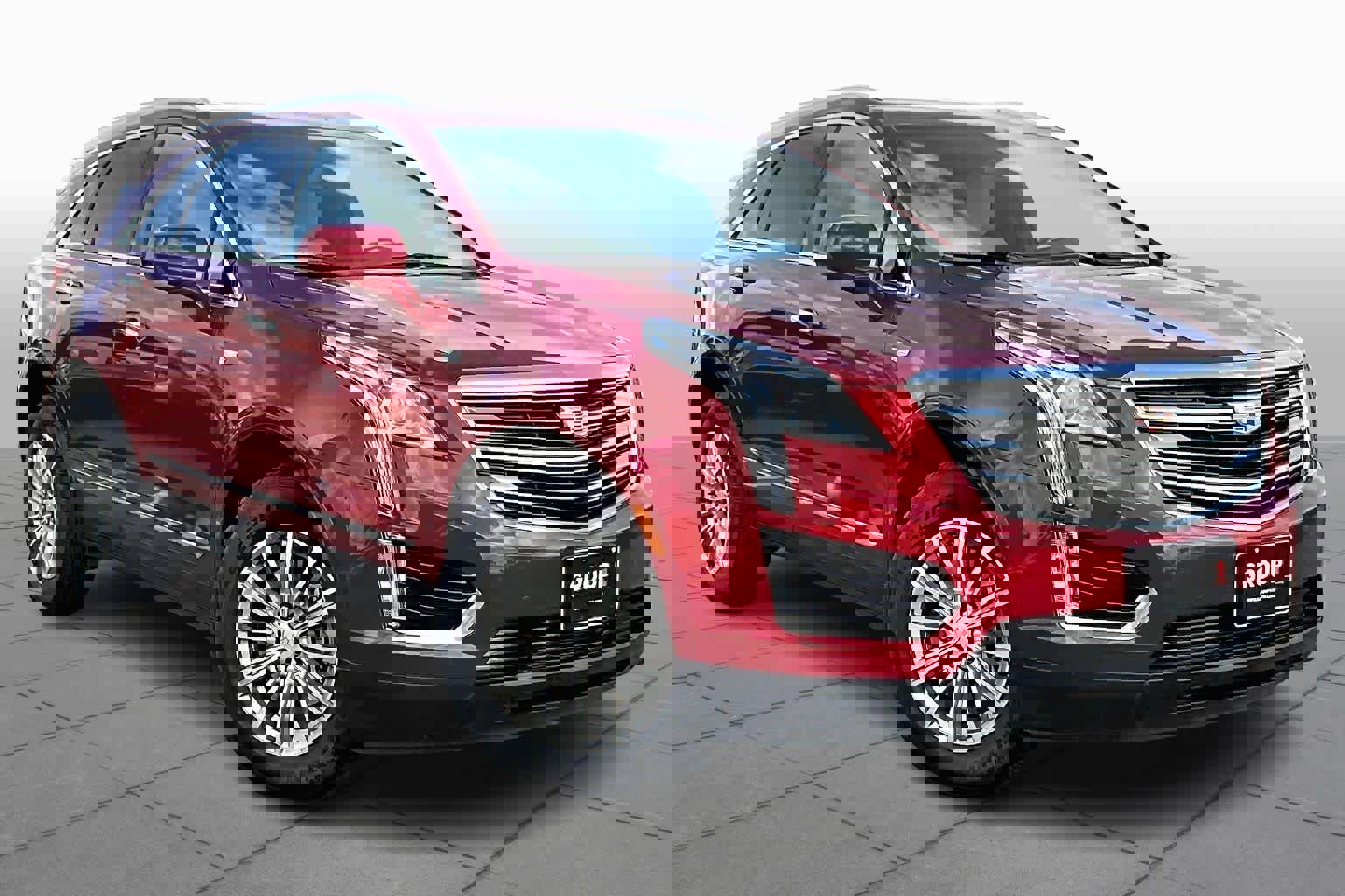 Used 2019 Cadillac XT5 Luxury image 2