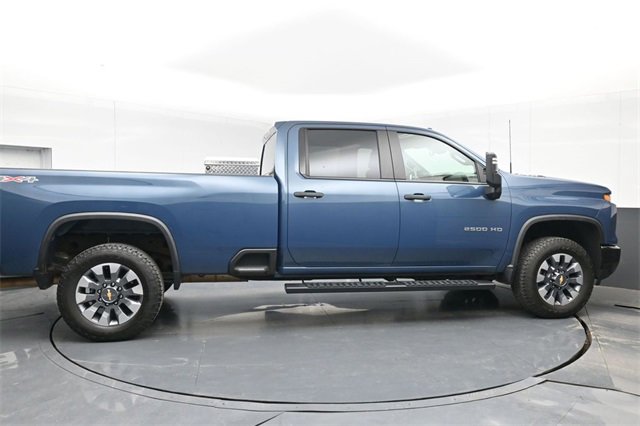 Used 2024 Chevrolet Silverado 2500 Custom w/ Custom Value Package image 11