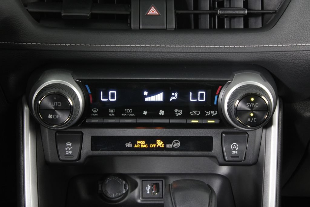 Used 2023 Toyota RAV4 XLE w/ Convenience Package FWD image 21