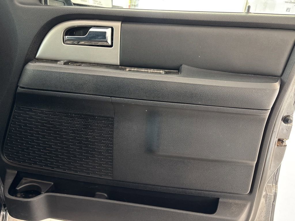 Used 2017 Ford Expedition Limited w/ Equipment Group 301A image 30