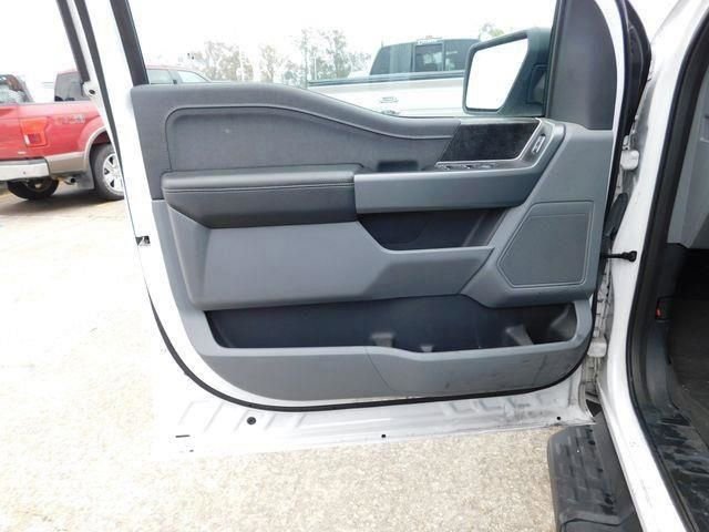 Used 2023 Ford F150 Lightning XLT image 19