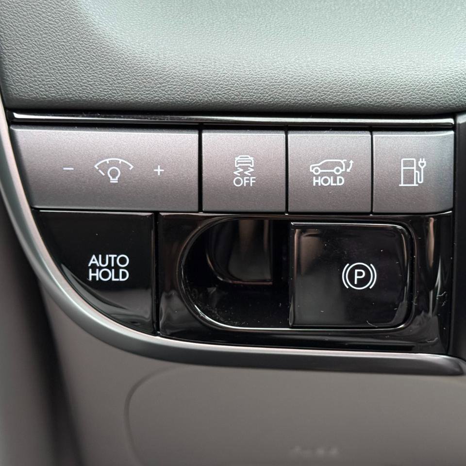Used 2025 Hyundai Ioniq 5 Limited AWD/4WD image 14
