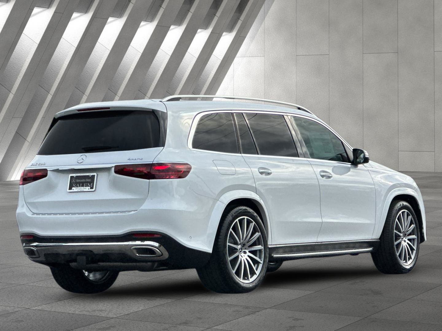 New 2026 Mercedes-Benz GLS 580 4MATIC image 4