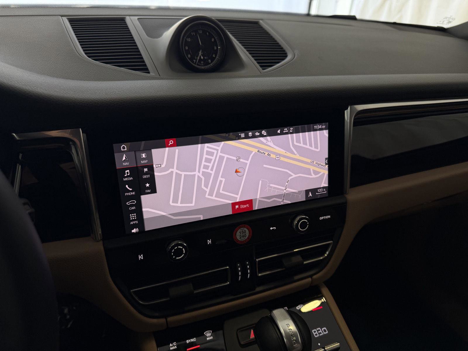 Certified 2025 Porsche Macan Turbo image 23