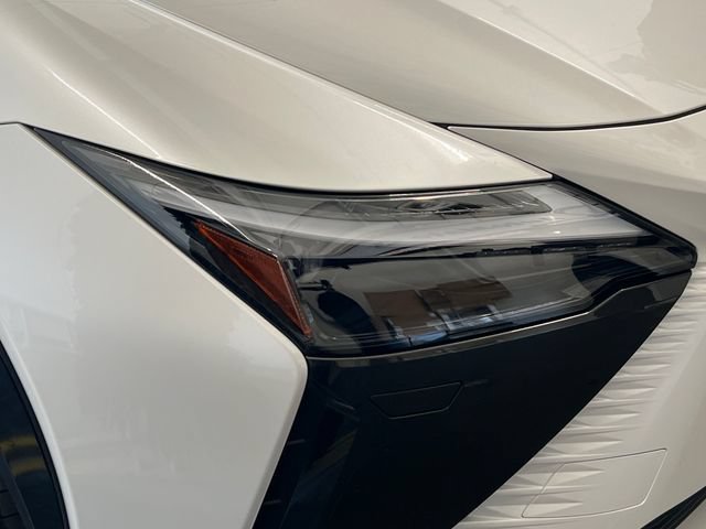 Used 2024 Lexus RZ 300e Premium w/ Accessory Package (Z1) FWD image 15