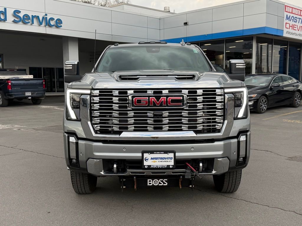 Used 2024 GMC Sierra 3500 Denali w/ Denali Reserve Package AWD/4WD image 9