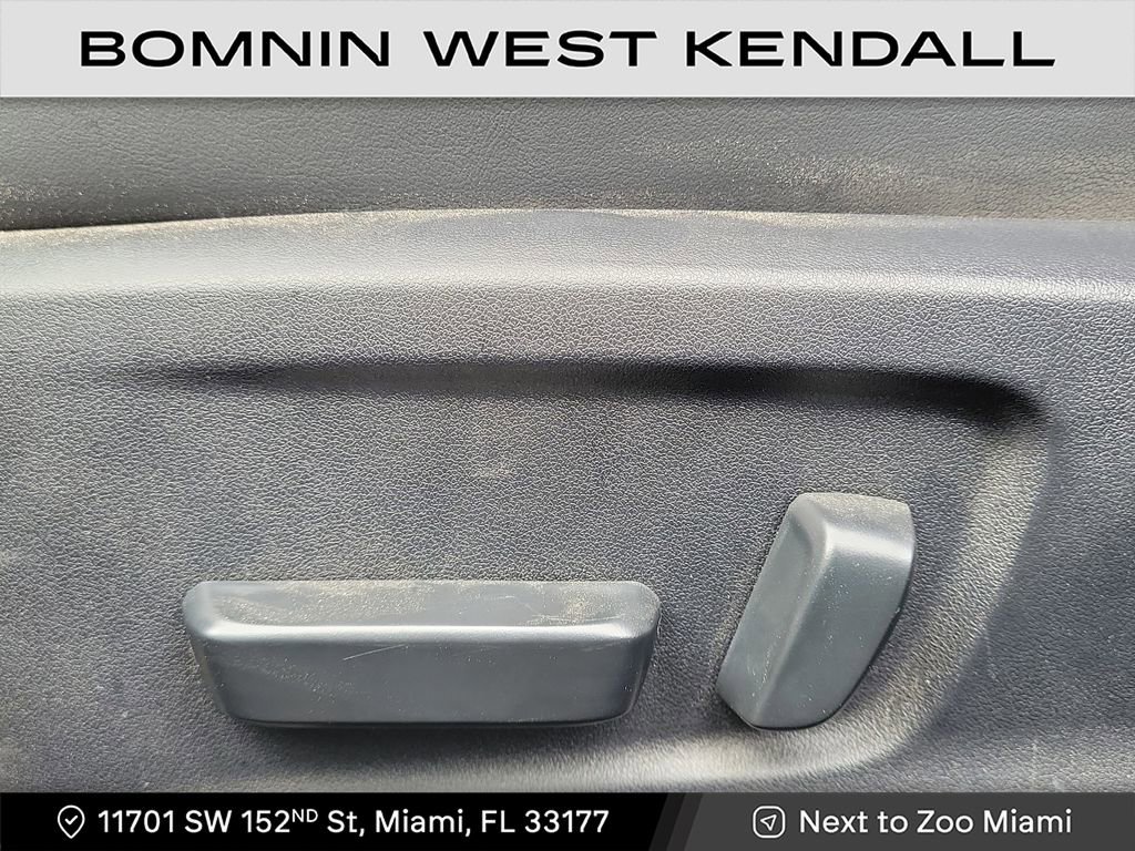 Used 2025 Lexus IS 350 F Sport image 11