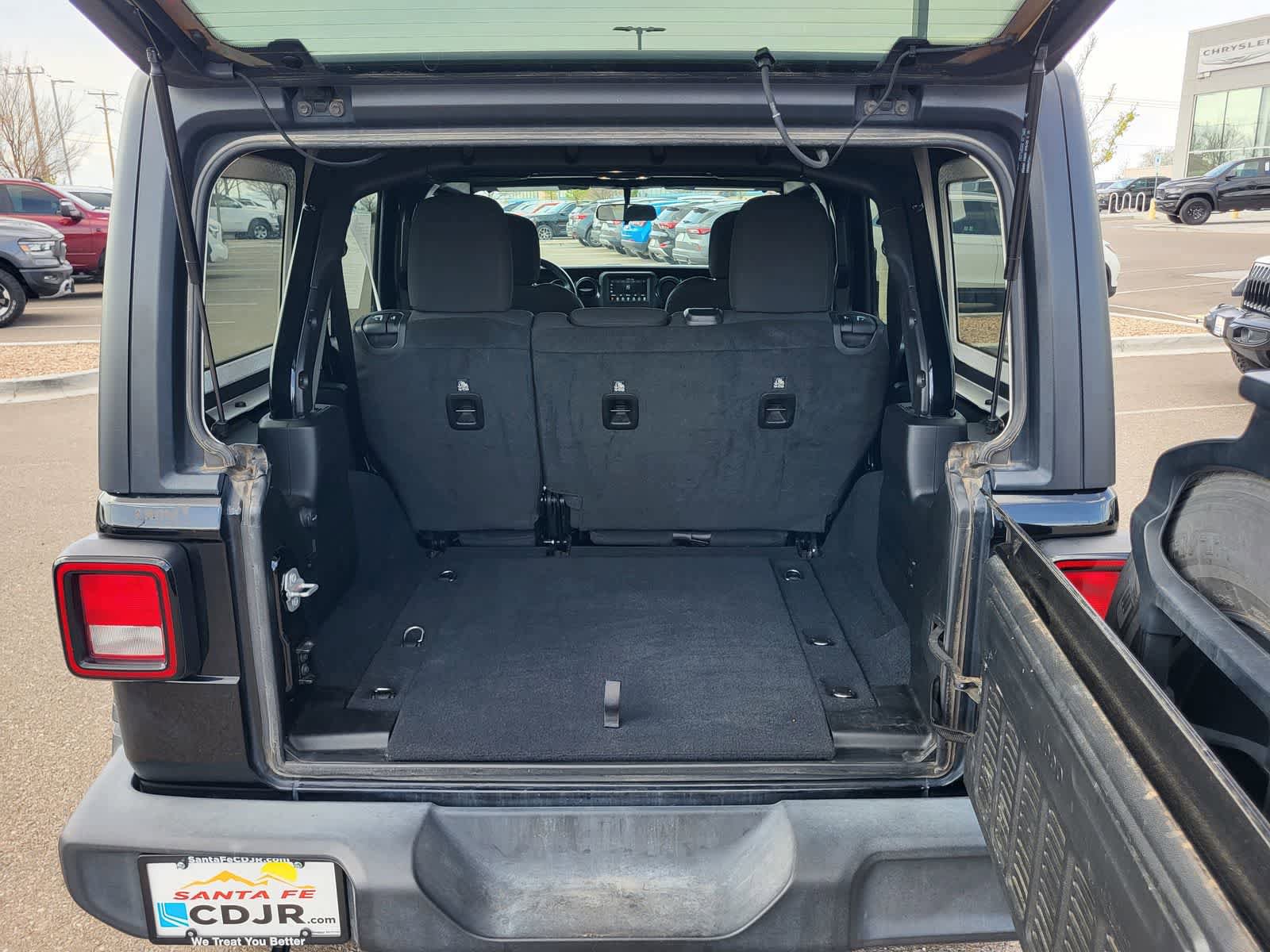 Used 2020 Jeep Wrangler Unlimited Sport image 30