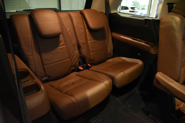 Used 2024 Mercedes-Benz GLS 450 4MATIC image 25