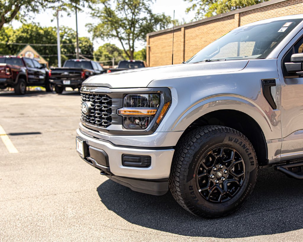 Used 2026 Ford F150 STX AWD/4WD image 4