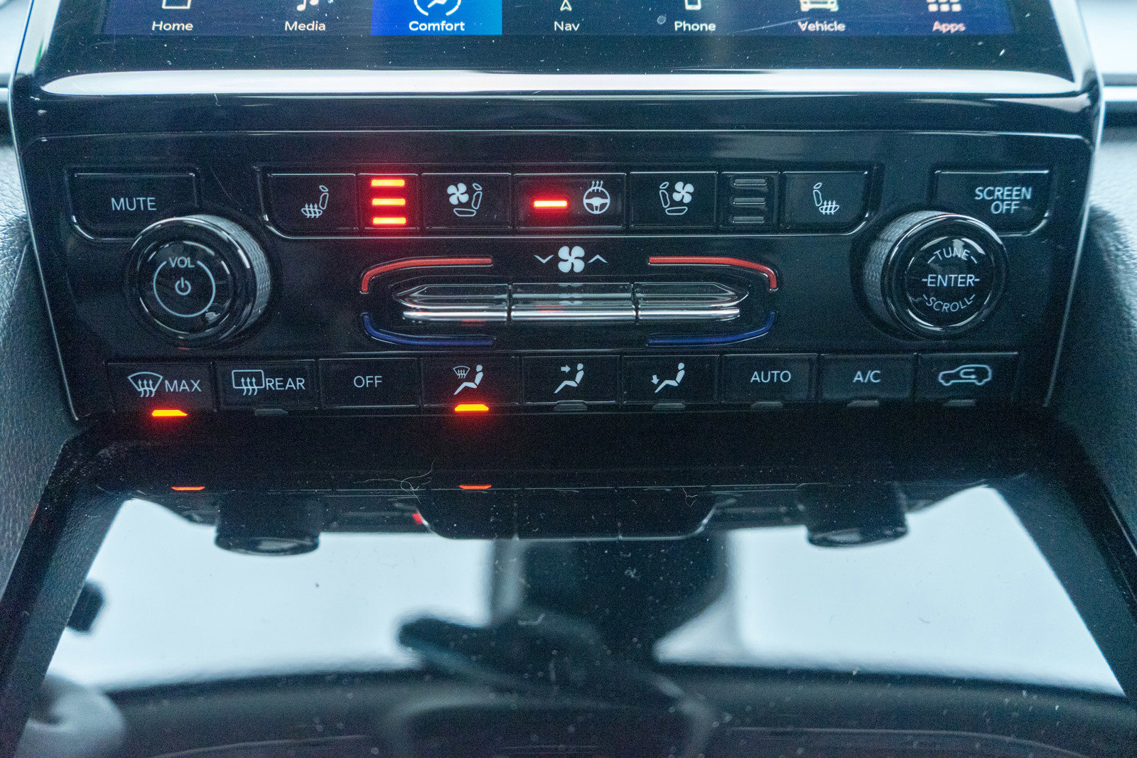 Used 2023 Jeep Grand Cherokee L Limited w/ Luxury Tech Group II image 20