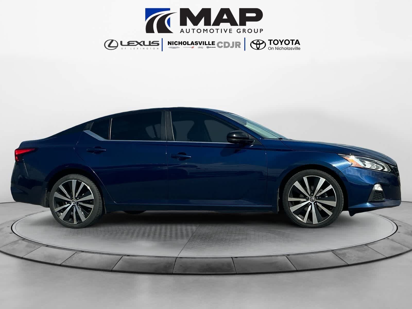 Used 2019 Nissan Altima 2.5 SR w/ SR Premium Package AWD/4WD image 12