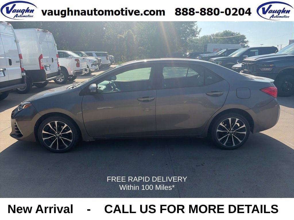 Used 2017 Toyota Corolla SE w/ SE Premium Package FWD image 1