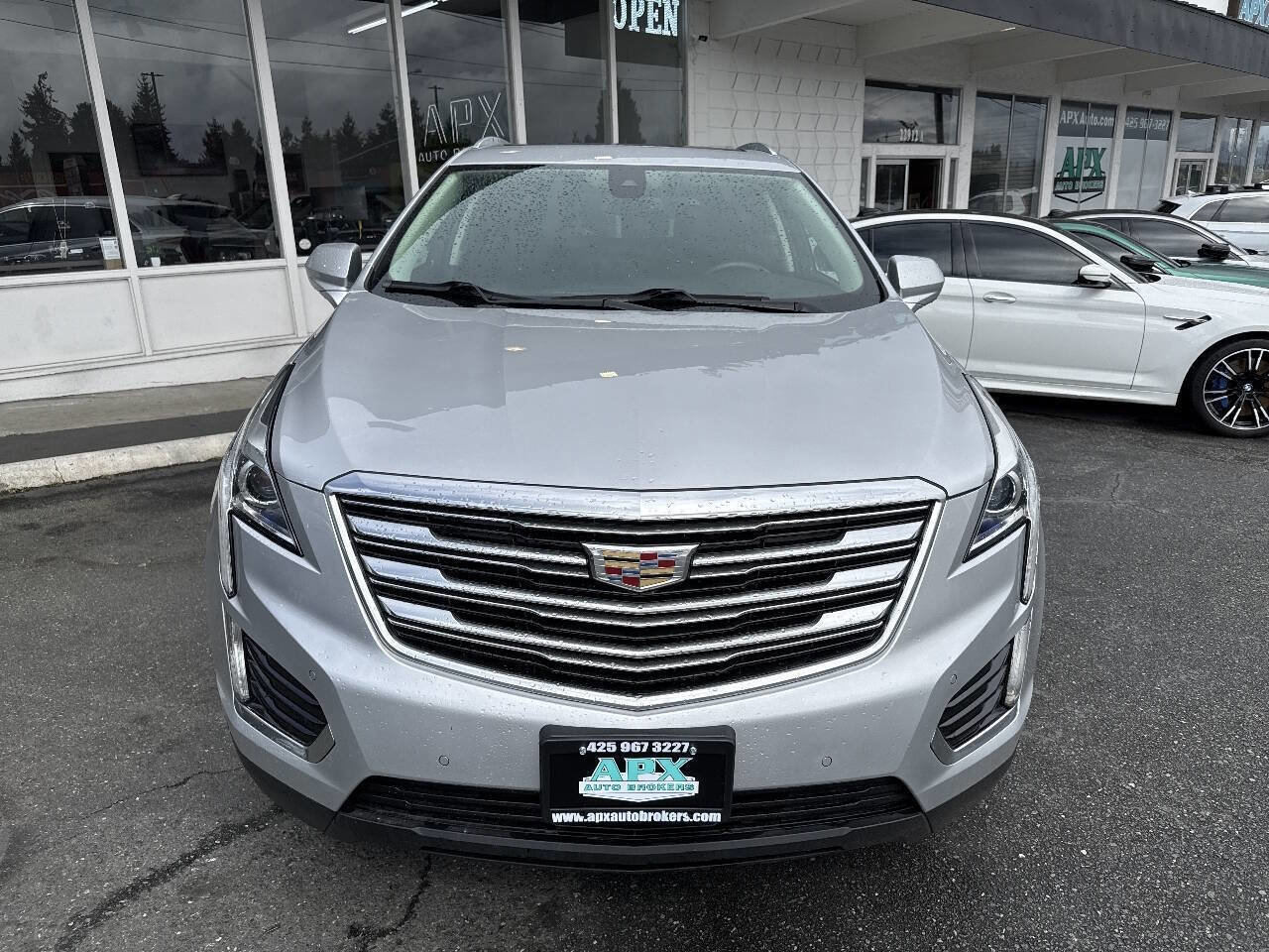 Used 2017 Cadillac XT5 Luxury w/ Driver Awareness Package image 13