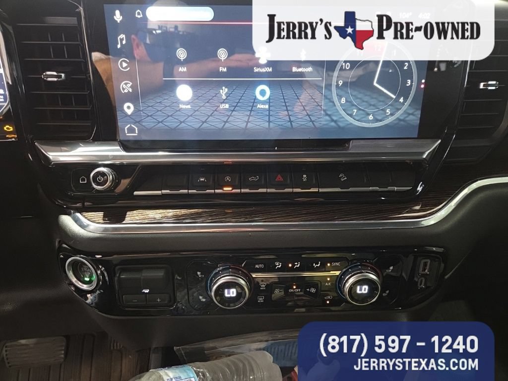 Used 2023 GMC Sierra 1500 Elevation w/ X31 Off-Road Package AWD/4WD image 11