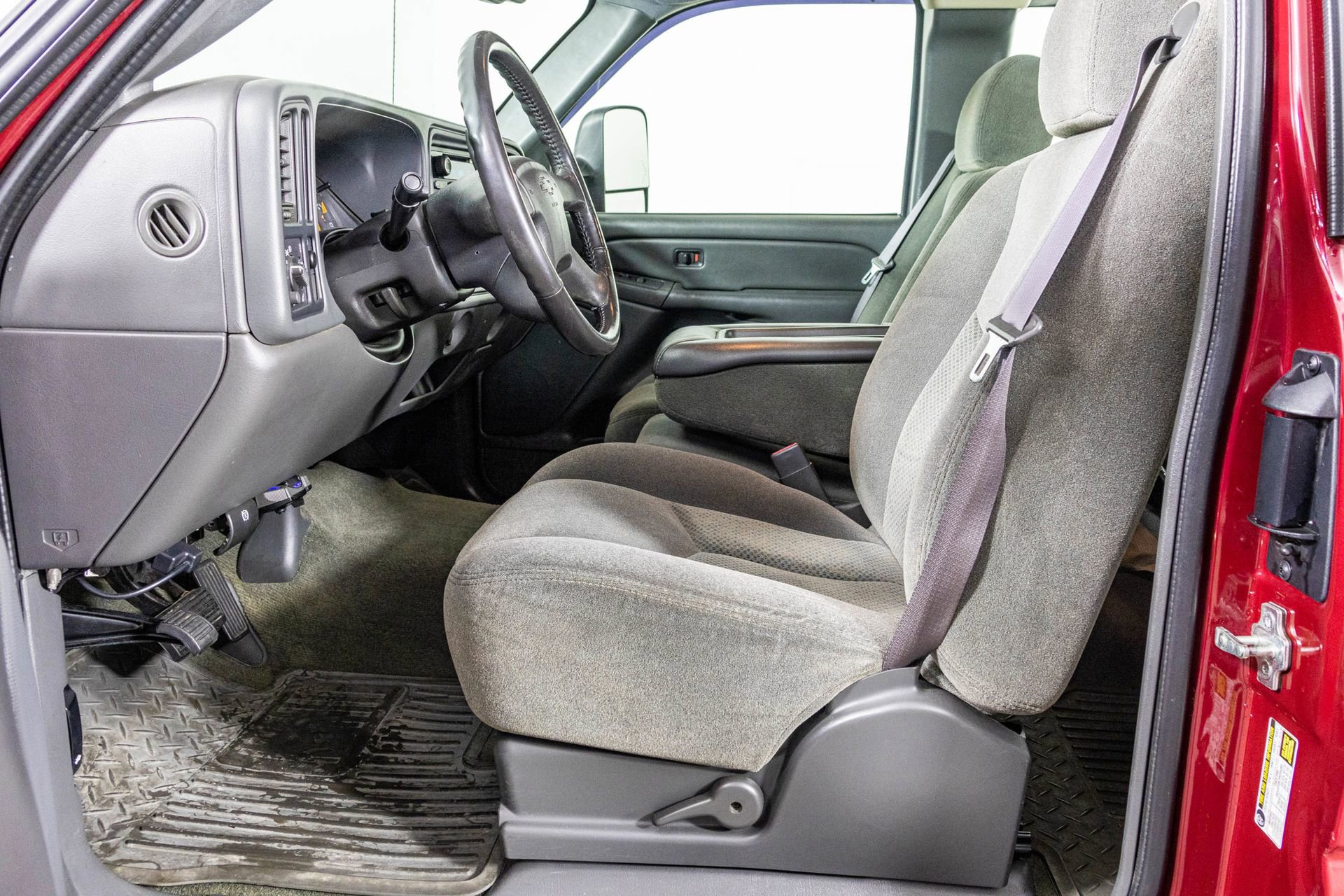 Used 2005 Chevrolet Silverado 3500 LS w/ Heavy-Duty Power Package RWD image 19