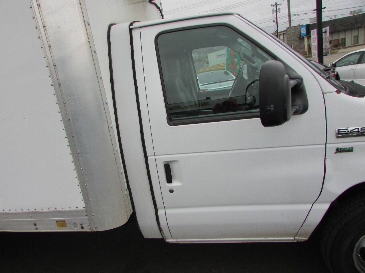Used 2012 Ford E-450 and Econoline 450 Super Duty w/ PWR Locks & Windows Group RWD image 49