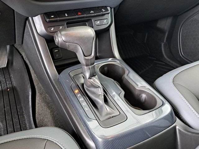 Used 2018 Chevrolet Colorado Z71 w/ Z71 Midnight Edition AWD/4WD image 18