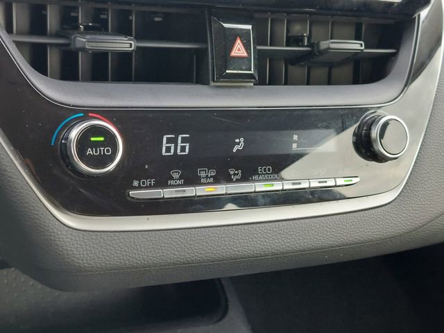 Certified 2021 Toyota Corolla LE FWD image 34