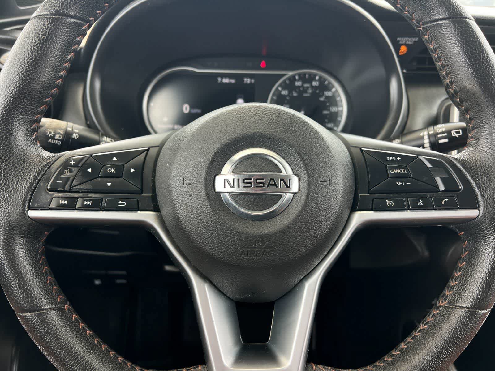 Used 2018 Nissan Kicks SR w/ Exterior Package FWD image 24