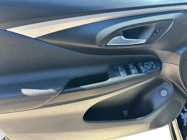 Used 2026 Buick Envista Avenir FWD image 14